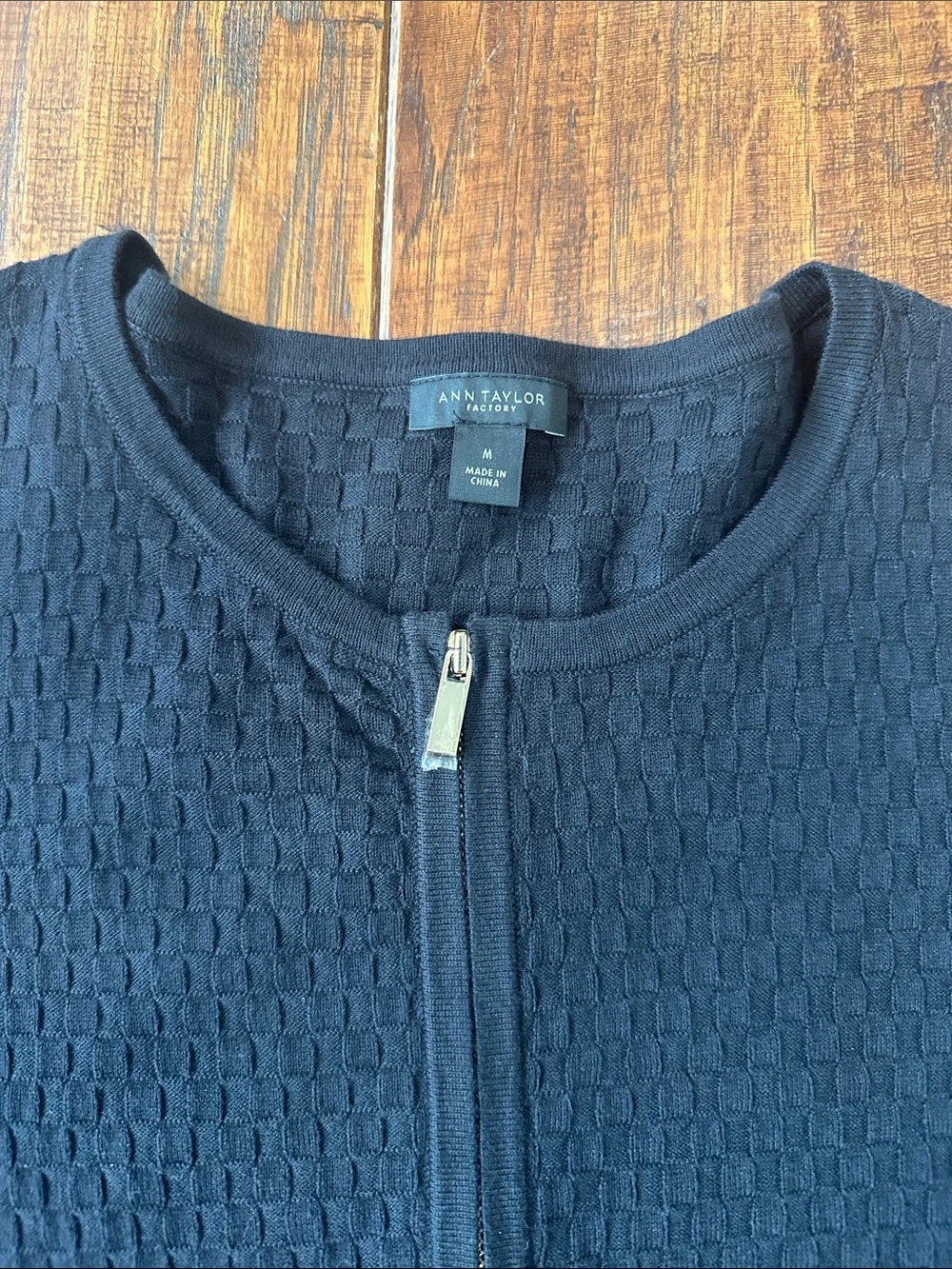 Ann Taylor Factory Black Textured Zip-Up Cardigan. New Without Tags